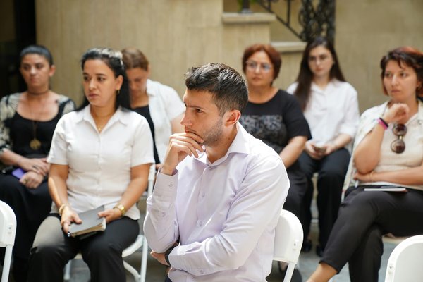 Comment utiliser les couleurs pour enrichir vos portraits?